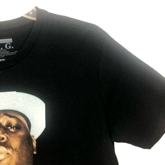 Notorious B.I.G. Women’s Graphic Crop Top Sz Medium Biggie Smalls - Picture 7 of 7